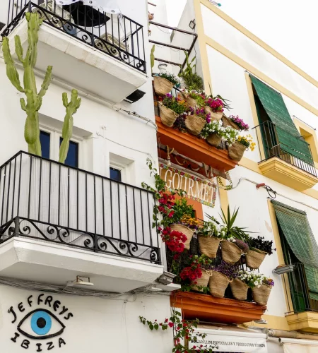 Hoe kies je een hotel op Ibiza? - Reiskick