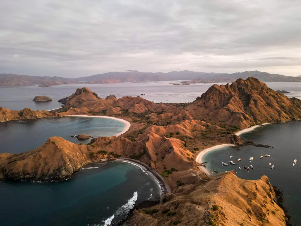 Padar Island Komodo - Reiskick