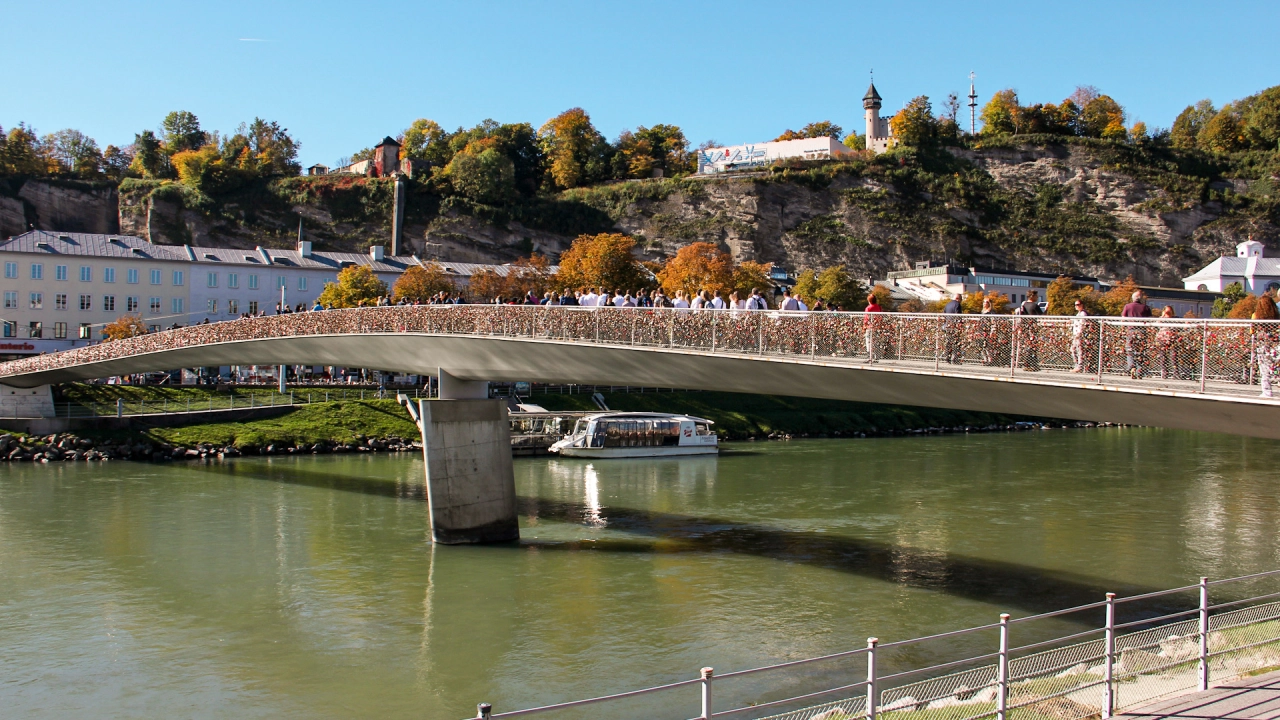 Makart Steg brug in Salzburg in Oostenrijk - Reiskick