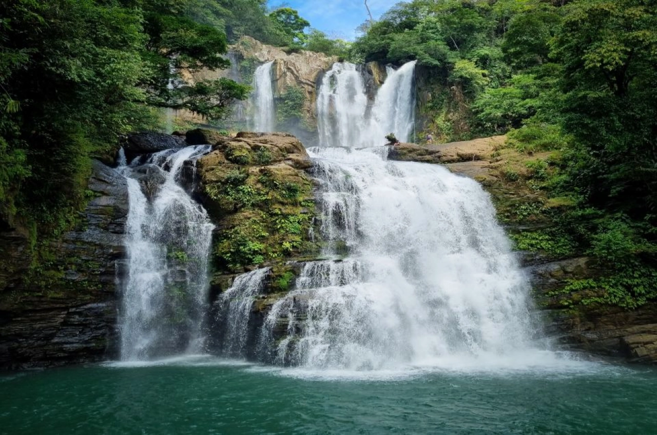 Nauyaca watervallen Costa Rica - Reiskick