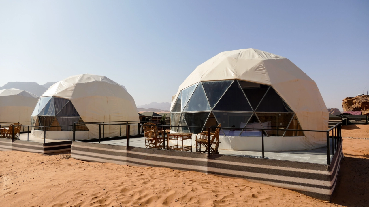 Overnachten in een bubbel in Wadi Rum - Reiskick