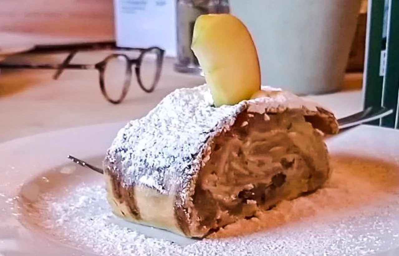 Oostenrijkse delicatessen in Wenen - apfelstrudel Reiskick