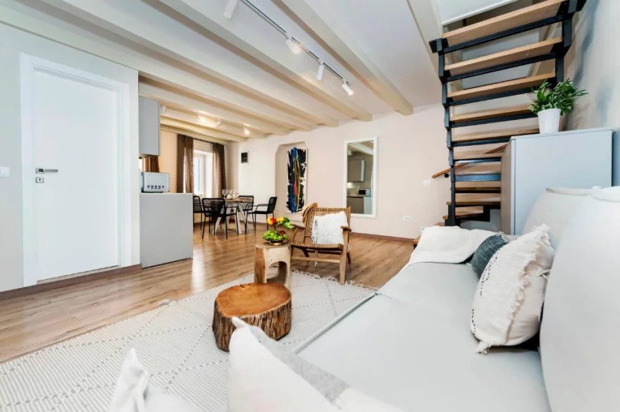 Yellow house Rovinj 3