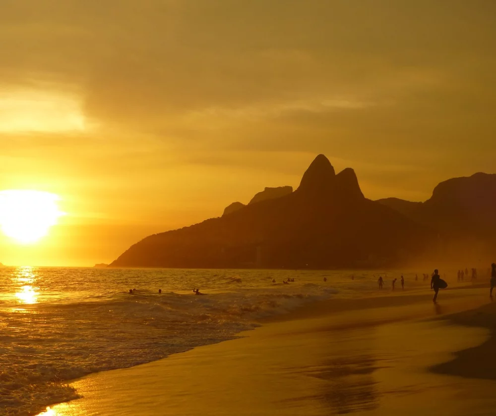 Strand Rio de Janeiro zon opkomst